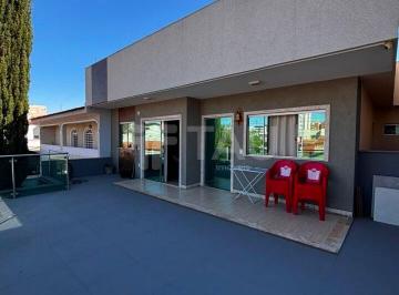 Casa · 350m² · 4 Quartos · 2 Vagas · Casa Alto Padrão - 4 quartos - 3 suítes - Qe 24 Guará II