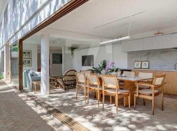 Casa · 427m² · 3 Quartos · 2 Vagas · Casa reformada á venda em Moema