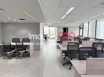 Comercial · 136m² · 4 Vagas · Conjunto Comercial com 135m² e 4 vagas para Locação em Moema