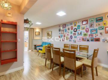 Casa · 102m² · 4 Quartos · 2 Vagas · Sobrado à venda no Guabirotuba, 3 quartos, suíte, área gourmet