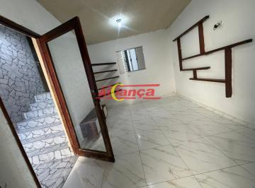 Casa · 140m² · 2 Quartos · 2 Vagas · Casa 140m², com 2 quartos para locação em Jardim Paraíso - Guarulhos