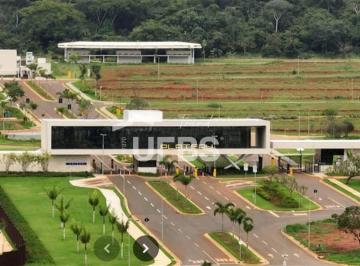 Terreno · 656m² · Em um conceito moderno e rodeado de áreas verdes, o Plateau d’Or reúne tudo o que você precisa dentr