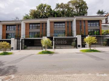Casa · 279m² · 3 Quartos · 3 Vagas · Oportunidade de Casas de Alto Padrão