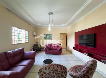Casa · 265m² · 5 Quartos · 2 Vagas · Casa + Comercial no Setor Oeste – 5 Quartos e Excelente Potencial de Renda