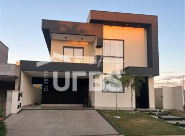 Casa · 250m² · 3 Quartos · 4 Vagas · Parqville Pinheiros - Casa de Condomínio 3 quartos, sendo 3 suítes