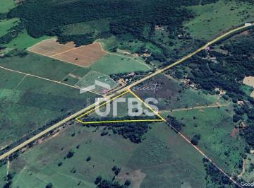 Comercial · 32670m² · 32,000 m² na GO-431 em Pirenópoils