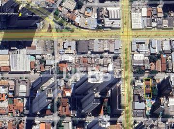 Casa · 578m² · 5 Quartos · 7 Vagas · 0 - Sobrado 5 quartos, sendo 4 suítes