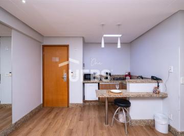 Apartamento · 31m² · 1 Quarto · 1 Vaga · Flat à venda no Setor Oeste, mobiliado, com 1 quarto/sala, copa, banheiro, sacada e 1 vaga de garage