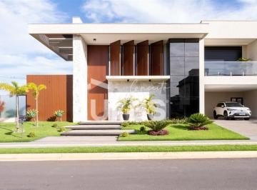 Casa · 437m² · 4 Quartos · 4 Vagas · Sobrado no Condomínio Jardins França, próximo a GO-060