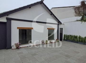 Casa · 166m² · 2 Quartos · 2 Vagas · Casa Comercial Reformada em ponto Estratégico de Santo Amaro: 166 metros