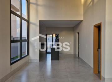 Casa · 312m² · 3 Quartos · 4 Vagas · Casa térrea à venda no Condomínio Parqville Jacarandá | 3 suítes | Piscina aquecida | 4 vagas