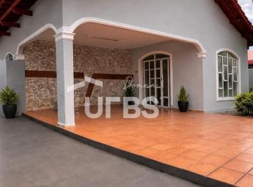 Casa · 527m² · 4 Quartos · Casa à Venda no Jardim América | 4 Quartos, 2 Suítes, 4 Vagas | Excelente Terreno
