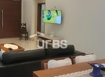 Casa · 198m² · 3 Quartos · 2 Vagas · Casa T três quartos a venda no Jardins Nápoles