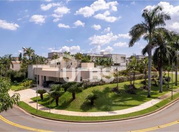 Casa · 456m² · 4 Quartos · 4 Vagas · Casa Térrea de Esquina no Alphaville Goiás