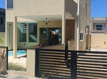 a785c23158efd36f854ac5e1badef9345769788c · Casa à venda no Condomínio Luar de Arembepe