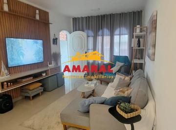Casa · 166m² · 3 Quartos · 2 Vagas · Casa à Venda - 3 Quartos / Suíte com Varanda / Área Gourmet / 2 Vagas - Próximo ao shopping de Suzan