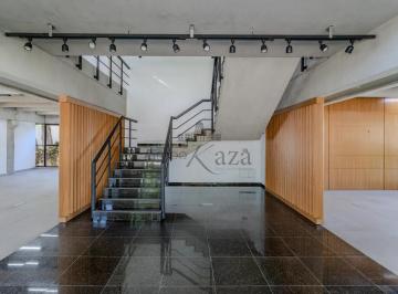 Comercial · 744m² · 10 Quartos · 12 Vagas · Prédio Comercial - Alto de Pinheiros - 550m².