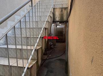 Casa · 150m² · 3 Quartos · 1 Vaga · casa padrao com 3d suite 1 garagem.. casa no piso superior