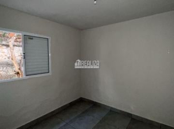 img0 · Casa com 2 Quarto(s) e 1 banheiro(s) para Alugar, 70 m² por R$ 900 / Mês