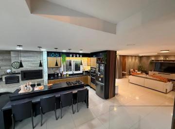 Casa · 280m² · 3 Quartos · Sobrado Mobiliado com Piscina à Venda no Bairro Harmonia em Canoas