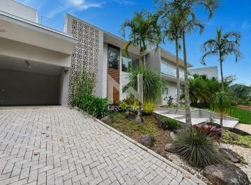 Fachada · Casa à venda no Condominio Villa Lombarda