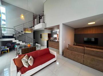 Casa · 220m² · 3 Quartos · 4 Vagas · Casa em condomínio à venda no Condomínio Portal do Jequitibá em Valinhos/SP