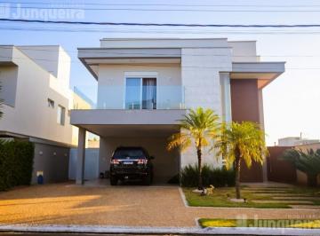 Casa · 350m² · 3 Quartos · 4 Vagas · Casa em Condomínio para alugar no bairro Campestre