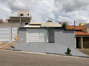 FACHADA · Excelente casa á venda no bairro Campo das Antas em Poços de Caldas MG.