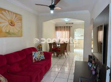 Casa · 128m² · 2 Quartos · 2 Vagas · Casa à venda no Jardim Stella, Santo André, com suíte, quintal e churrasqueira