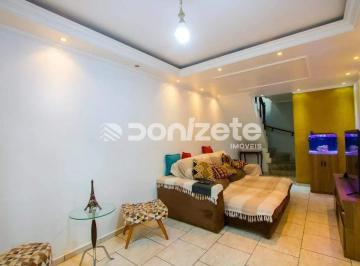 Casa · 105m² · 3 Quartos · 2 Vagas · Sobrado residencial mobiliado com 3 quartos e churrasqueira à venda na Vila Helena