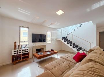 12ed0e5f0b44ff0577ad461807de5dd5cfe5267e · Casa com 4 dormitórios para alugar, 178 m² por R$ 7.407,00/mês - Várzea - Teresópolis/RJ