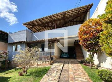 Casa · 180m² · 3 Quartos · 2 Vagas · Casa à Venda - Goiânia, 3 Quartos, 180 m² - Belo Horizonte