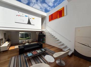 1e4b6b37baa822ed89a4d48a872ae174f8da20e4 · Casa no Jardim Paulistano: 238 m², 3 suites e 2 vagas.
