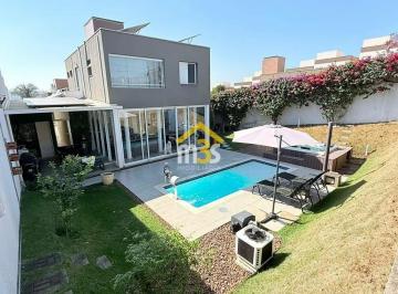 c4d1b36f41d9581e12ffeb1a43c7796378bdf142 · Casa de Condomínio à venda com 3 quartos, 3 banheiros, 3 vagas e 145m² por R$ 1.299.000,00