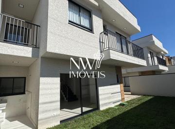 Casa · 115m² · 3 Quartos · 2 Vagas · Excelente sobrado dentro de condomínio com ótimo terreno e com acabamento impecável!