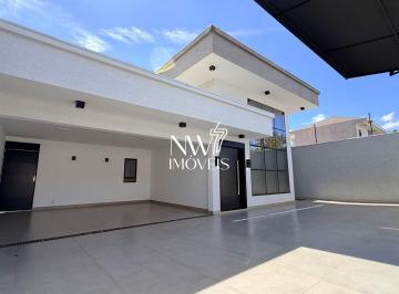 Casa · 200m² · 3 Quartos · 6 Vagas · Casa Alto Padrão à Venda em Curitiba | Porteira Fechada | Piscina | 360m² de Terreno