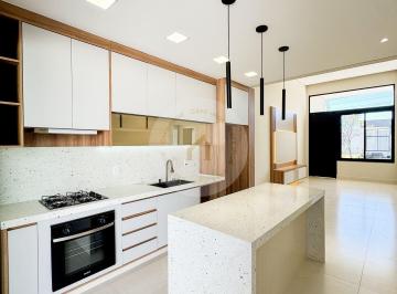 Casa · 140m² · 3 Quartos · 4 Vagas · Terras da Estância - 3 suítes, piscina e um acabamento de primeira. Pronta para morar