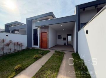 Casa · 80m² · 3 Quartos · 2 Vagas · Casa Padrão de 3 Dormitórios