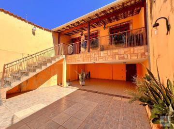 Casa · 206m² · 4 Quartos · 3 Vagas · Casa Geminada 4 Quartos no Castelo BH | 206m² | 1 Suíte | 3 Vagas
