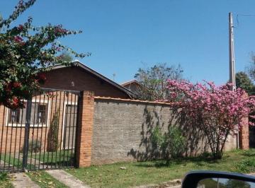 202608261449172009.jpg · Casa para Venda em Águas de São Pedro, Jardim Porangaba, 1 dormitório, 1 suíte, 2 banheiros, 2 vagas