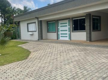 Casa de 4 quartos, Embu-Guaçu · Linda casa com 4 suítes, piscina no Fazenda da Ilha