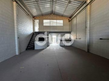 Casa · 210m² · 2 Vagas · Barracão para aluguel, 2 vagas, Jardim Maria - Piracicaba/SP