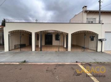 Casa · 200m² · 4 Quartos · 3 Vagas · Casa para venda em Vila Arnaldo de 200.00m² com 4 Quartos, 3 Suites e 3 Garagens
