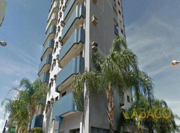 Apartamento · 214m² · 3 Quartos · 2 Vagas · Apartamento para venda em Centro de 214.00m² com 3 Quartos, 1 Suite e 2 Garagens