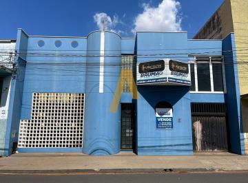 Comercial · 782m² · 2 Vagas · Imóvel Comercial para alugar em Independência de 782.00m² com 2 Garagens