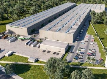 Comercial · 2795m² · 8 Vagas · Galpão / Depósito / Armazém para alugar em Parque Jaçatuba de 2795.00m² com 8 Garagens