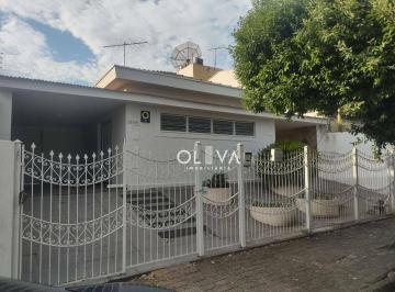 Casa · 200m² · 3 Quartos · 2 Vagas · Casa para alugar em Boa Vista de 200.00m² com 3 Quartos, 1 Suite e 2 Garagens