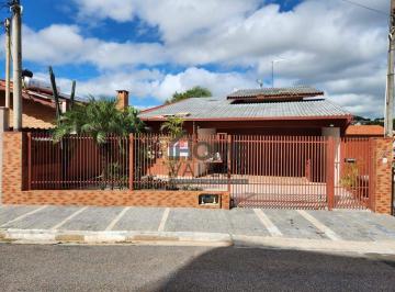 Casa · 250m² · 3 Quartos · Casa para venda em Centro de 250.00m² com 3 Quartos e 1 Suite