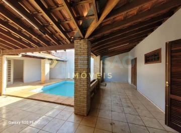Casa · 215m² · 3 Quartos · 2 Vagas · Casa para venda em Pedro Perri de 215.00m² com 3 Quartos, 3 Suites e 2 Garagens