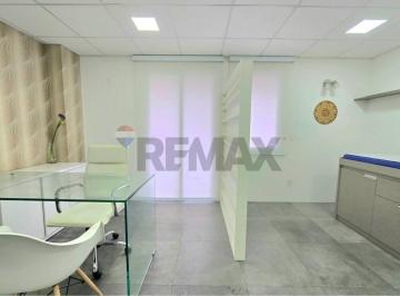 Comercial · 34m² · 1 Vaga · Sala Comercial na Barra Funda com 34 Metros, Sacada e 1 Vaga